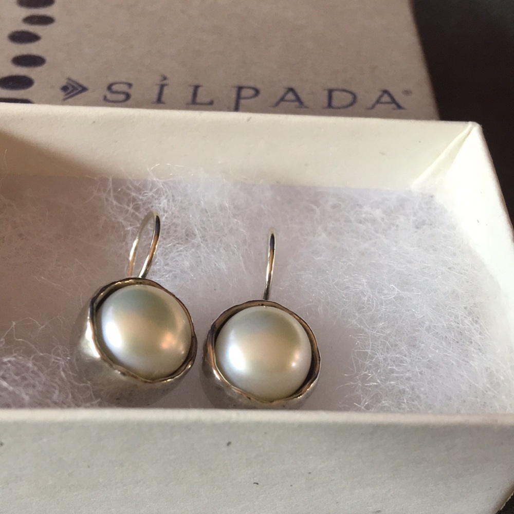 Silpada SS Pearl Locking Dangle Hammered Earrings